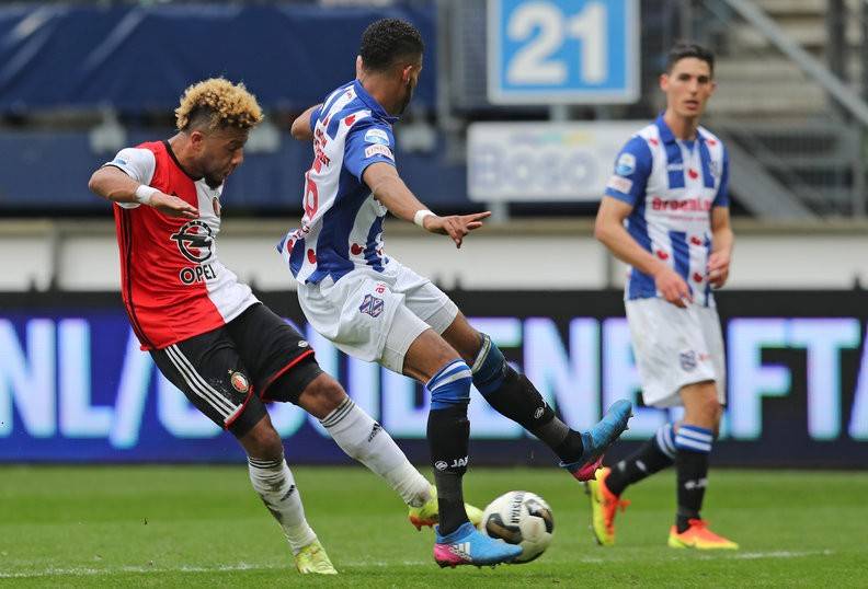 在他的指导 在他的指导